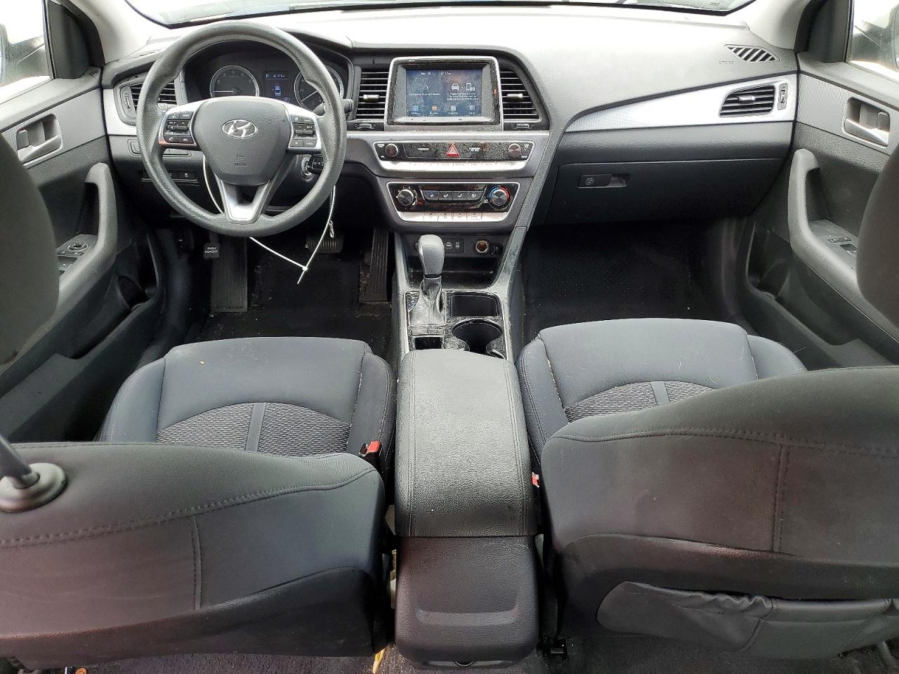 2018 HYUNDAI SONATA SE photo 22