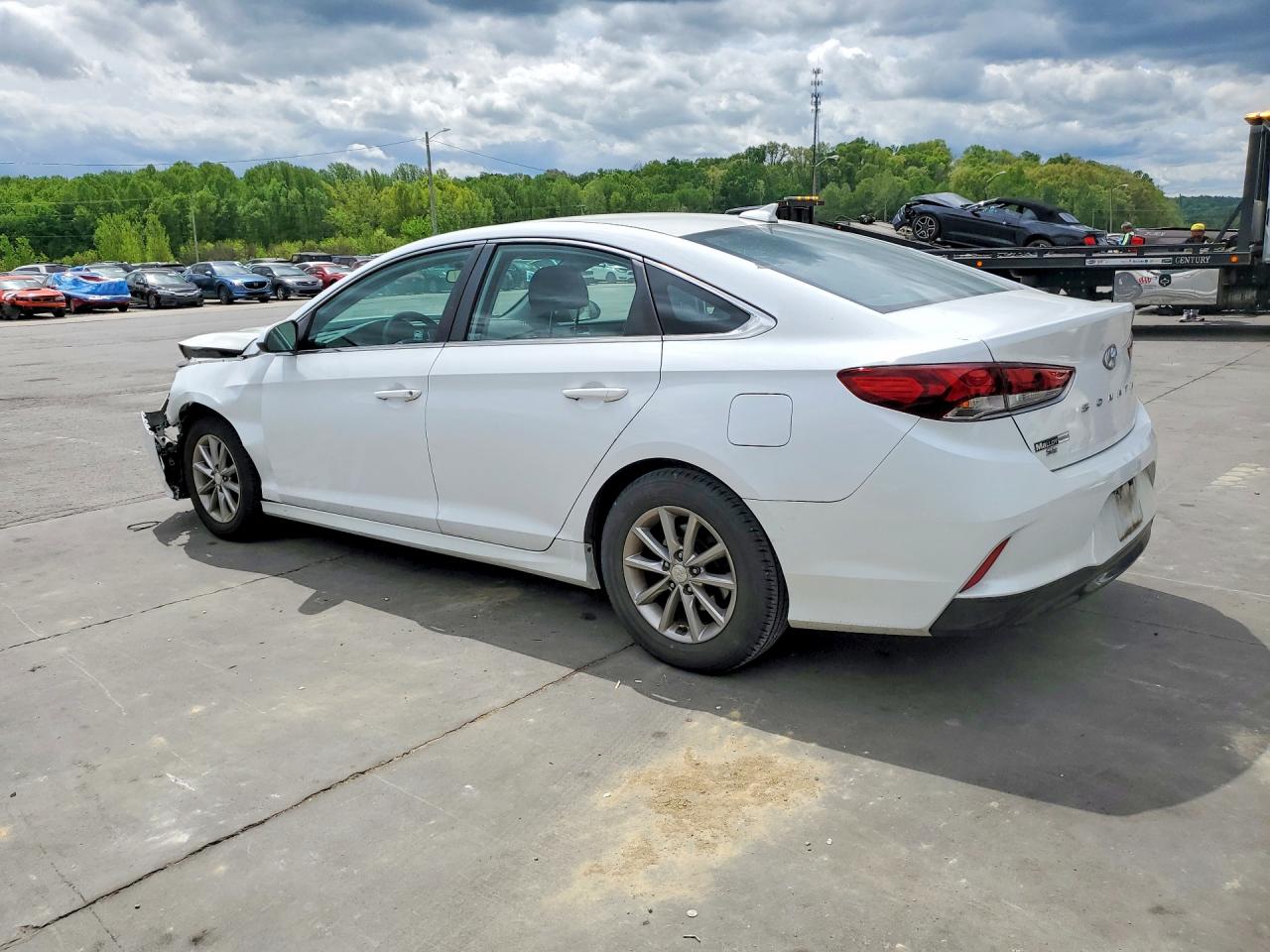 2018 HYUNDAI SONATA SE photo 4
