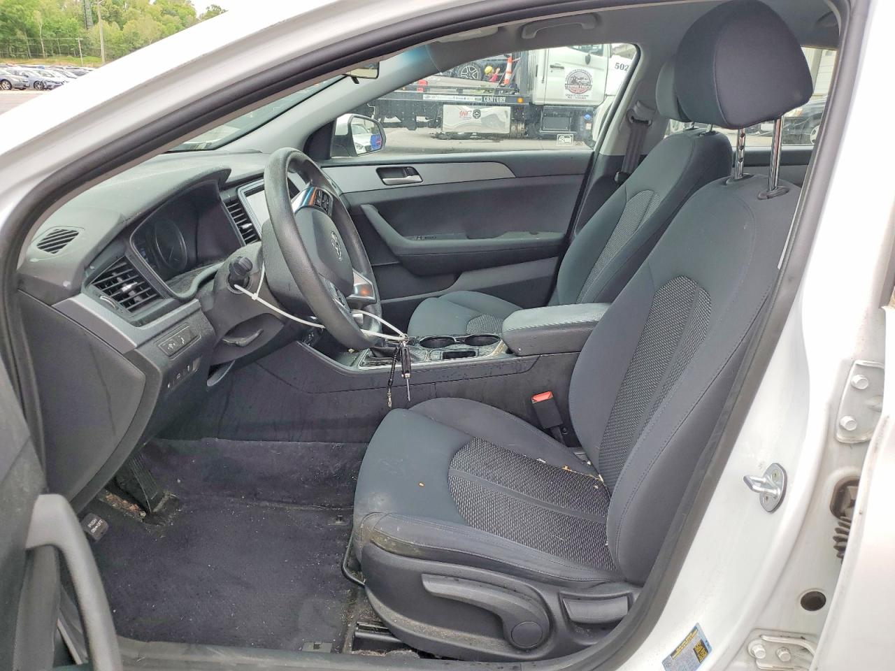 2018 HYUNDAI SONATA SE photo 19