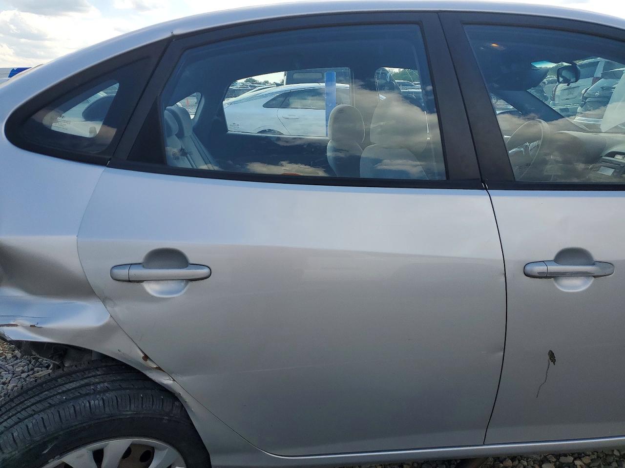 2009 HYUNDAI ELANTRA GLS photo 19