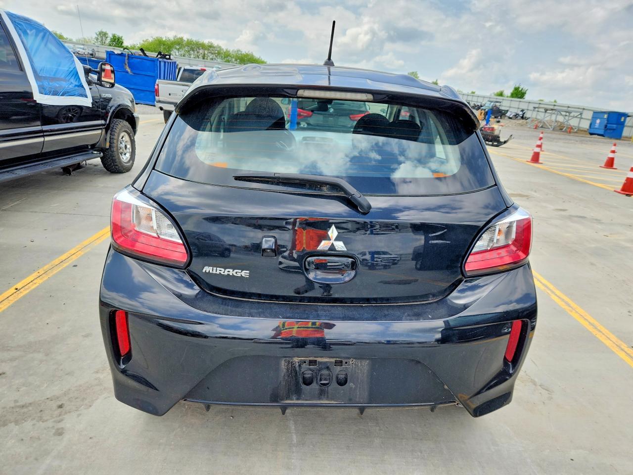 2024 MITSUBISHI MIRAGE ES photo 11