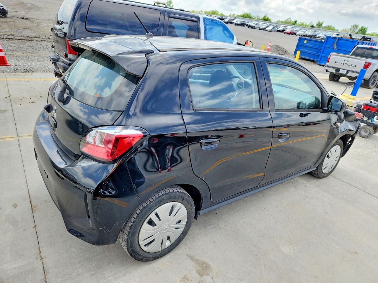 2024 MITSUBISHI MIRAGE ES photo 5