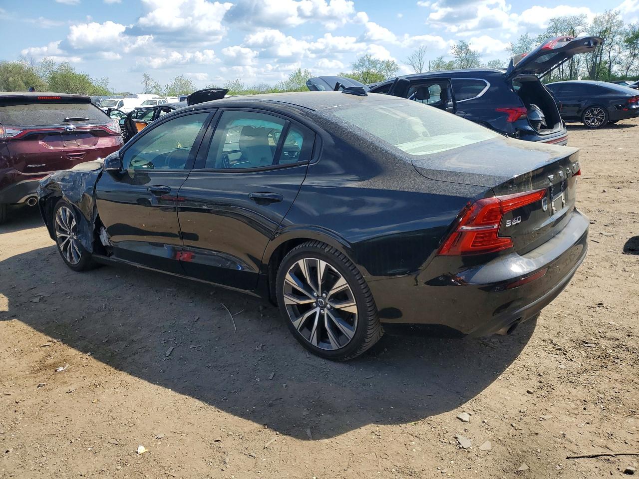 2019 VOLVO S60 T5 MOMENTUM photo 3