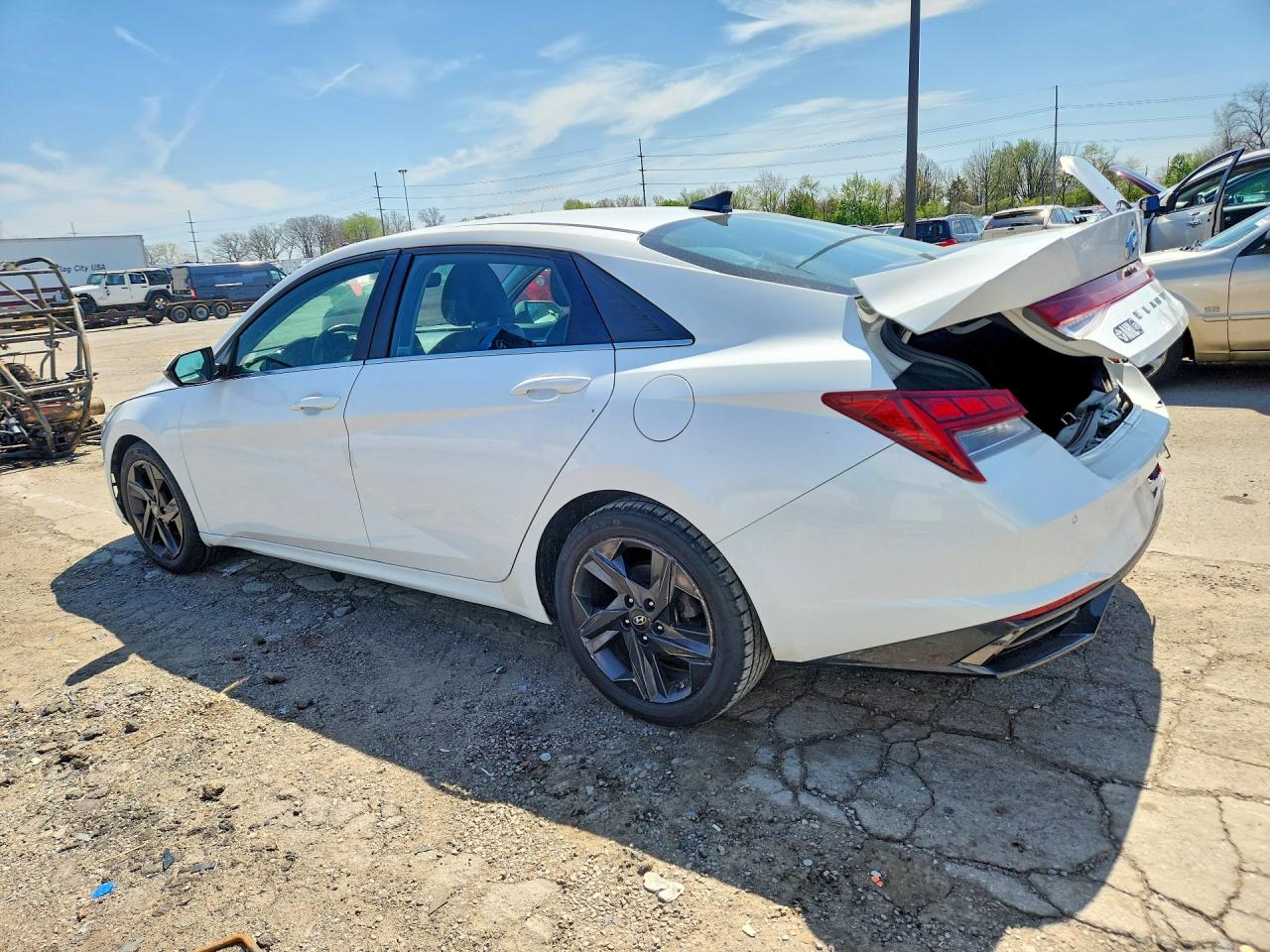 2023 HYUNDAI ELANTRA LIMITED photo 2