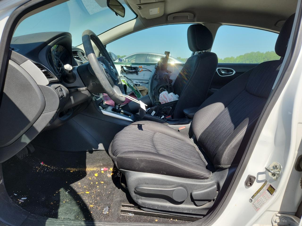 2019 NISSAN SENTRA SV photo 13