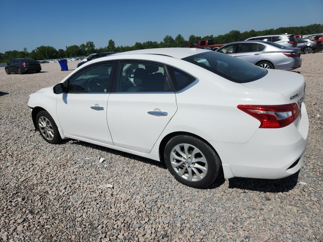 2019 NISSAN SENTRA SV photo 3