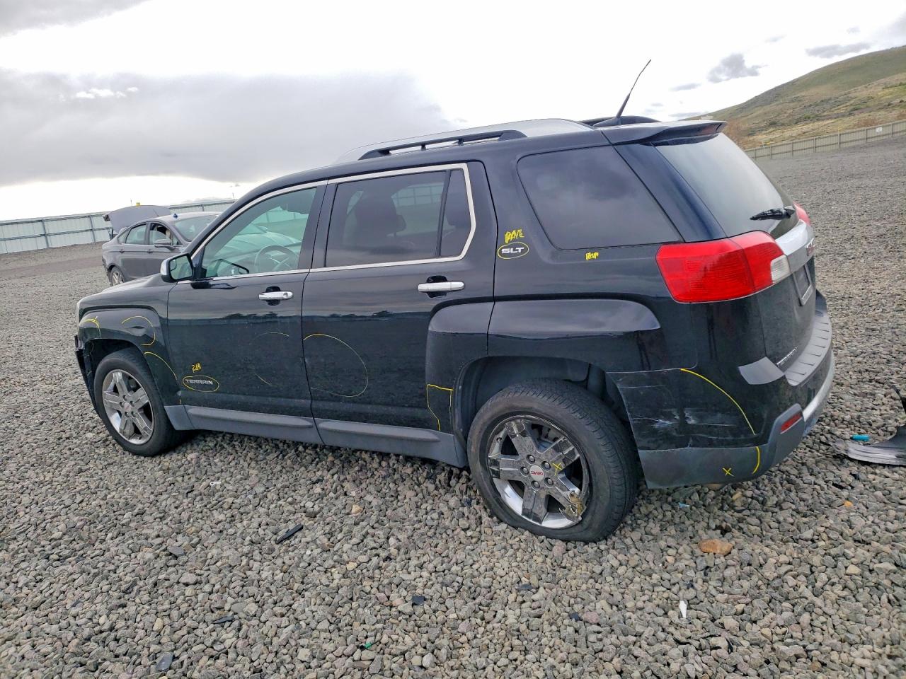 2012 GMC TERRAIN SLT photo 3