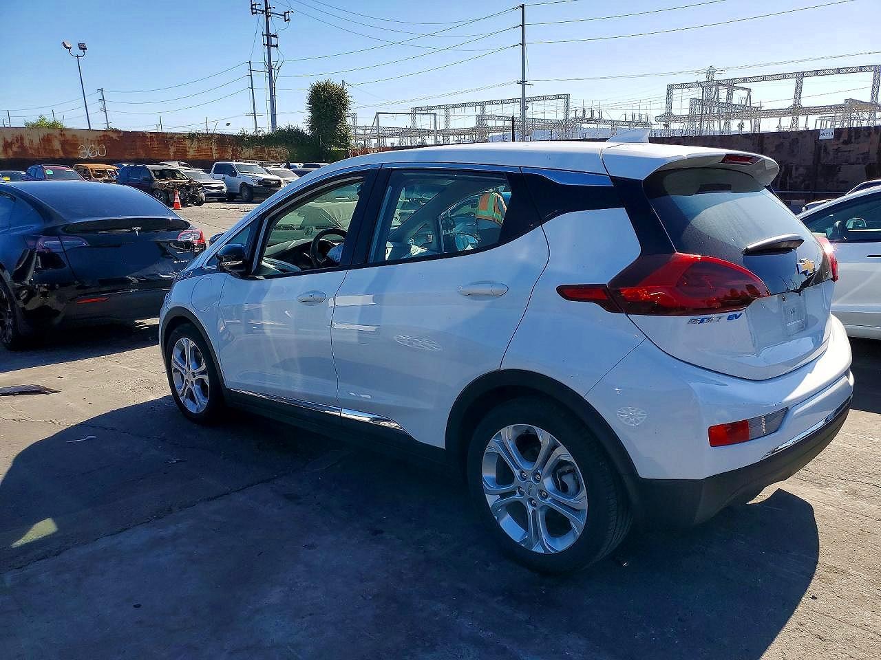 2020 CHEVROLET BOLT EV LT photo 4