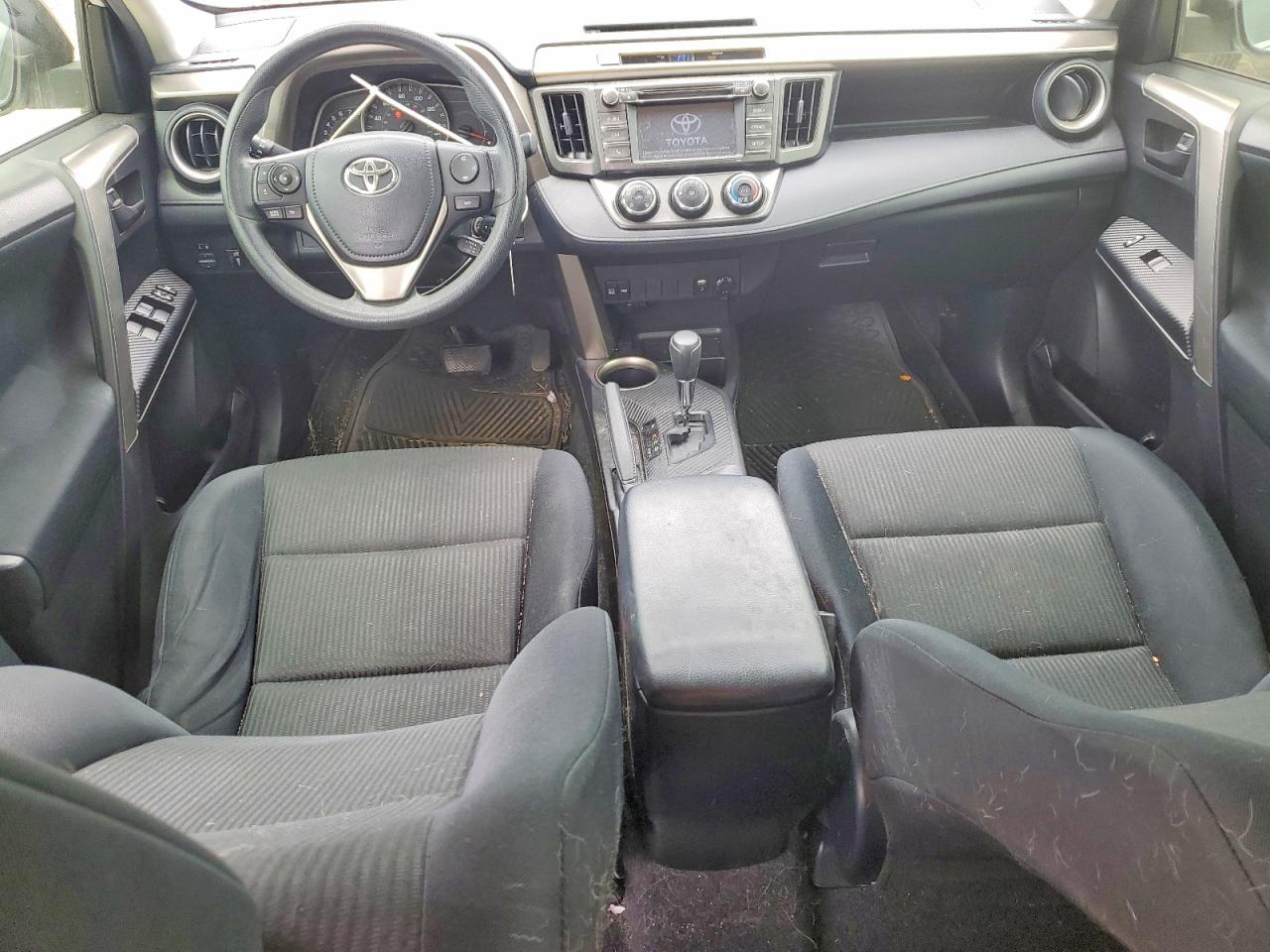 2014 TOYOTA RAV4 LE photo 22