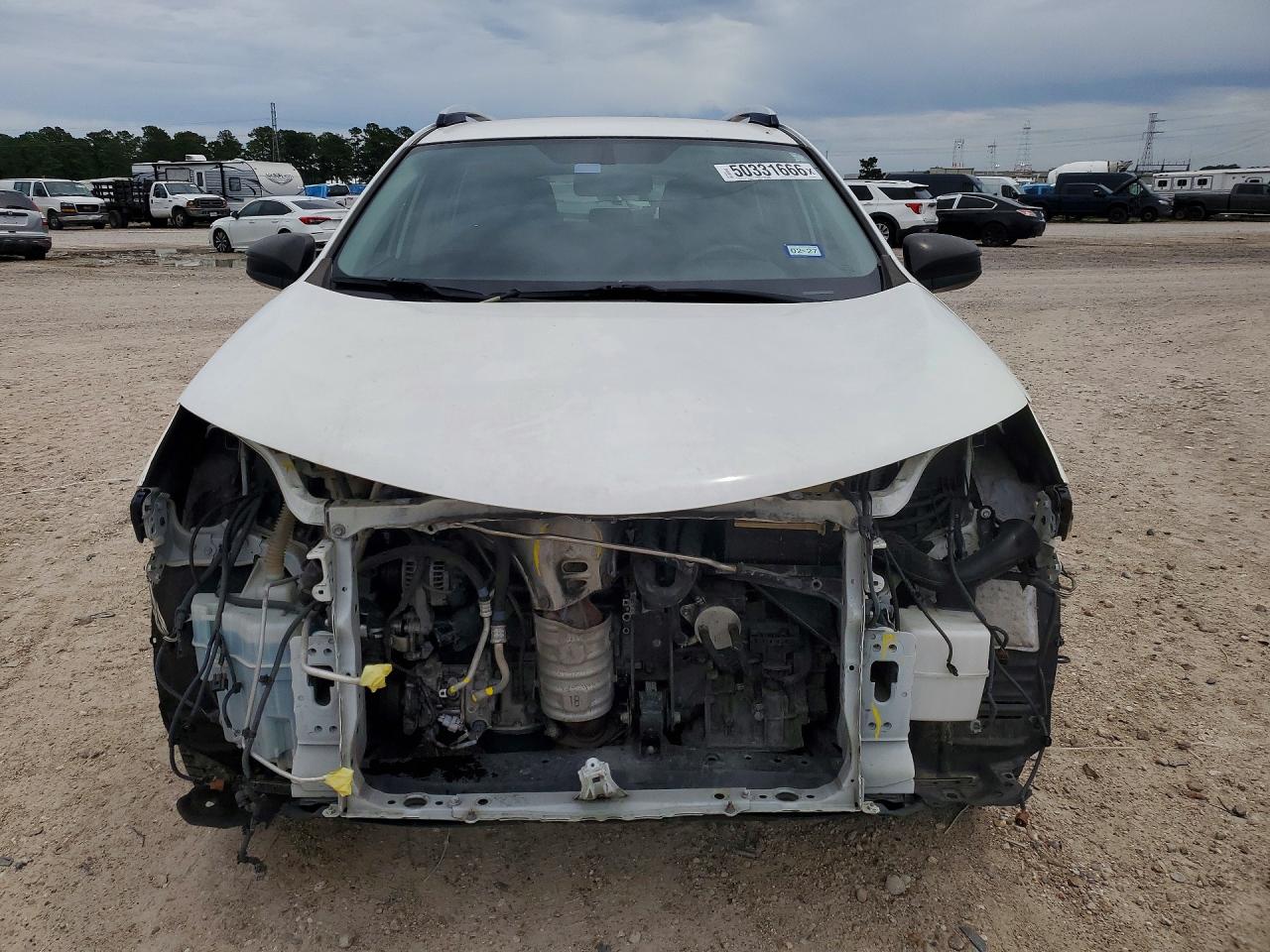 2014 TOYOTA RAV4 LE photo 13