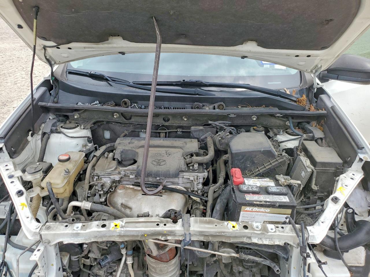 2014 TOYOTA RAV4 LE photo 34