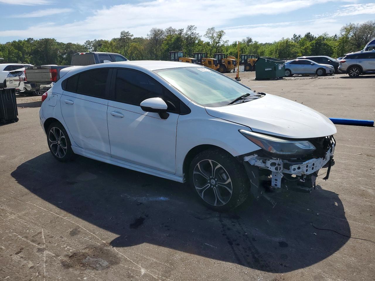 2019 CHEVROLET CRUZE LT photo 10