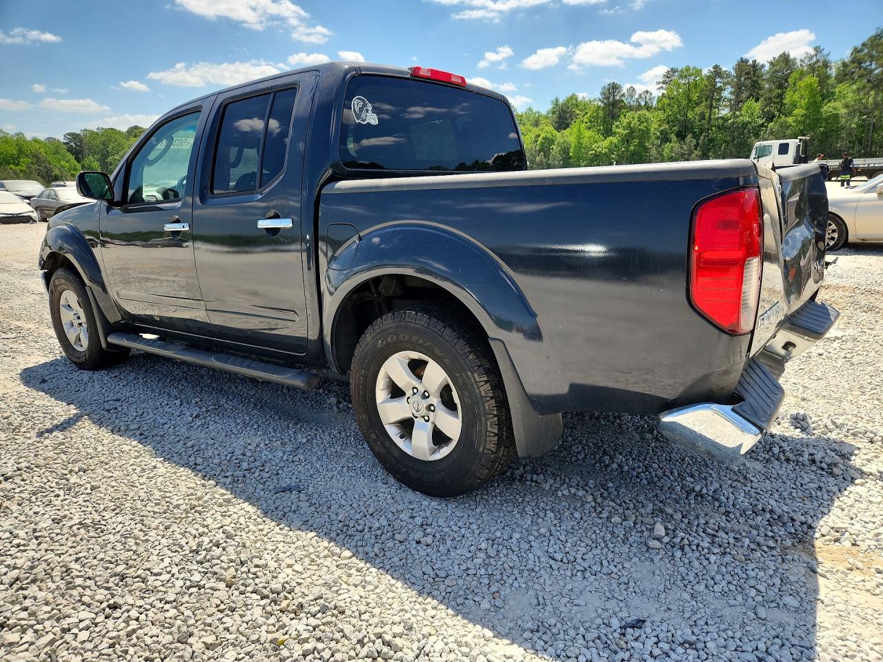 2011 NISSAN FRONTIER S photo 4