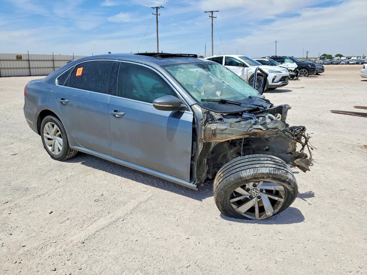 2018 VOLKSWAGEN PASSAT SE photo 7