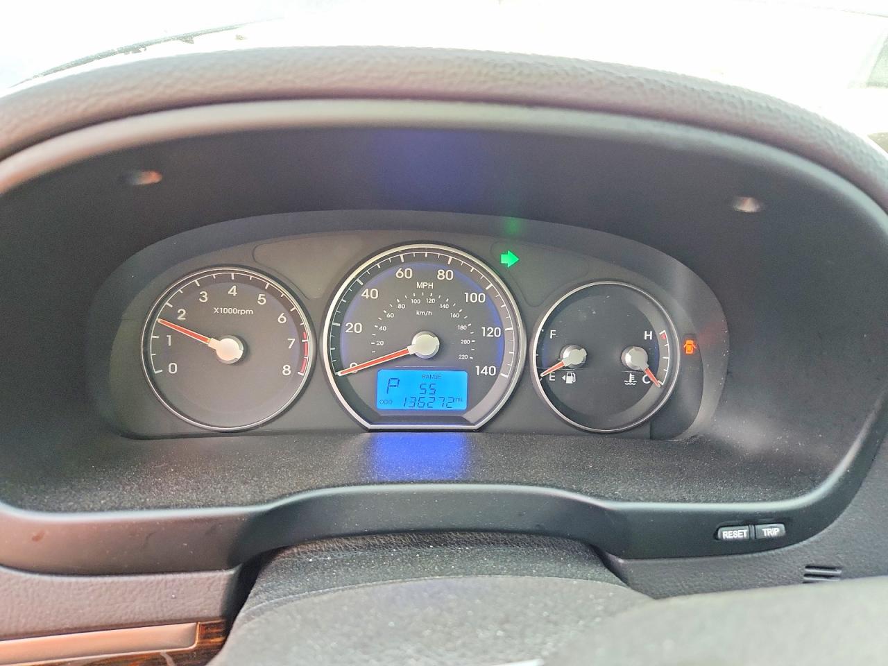 2010 HYUNDAI SANTA FE SE photo 17