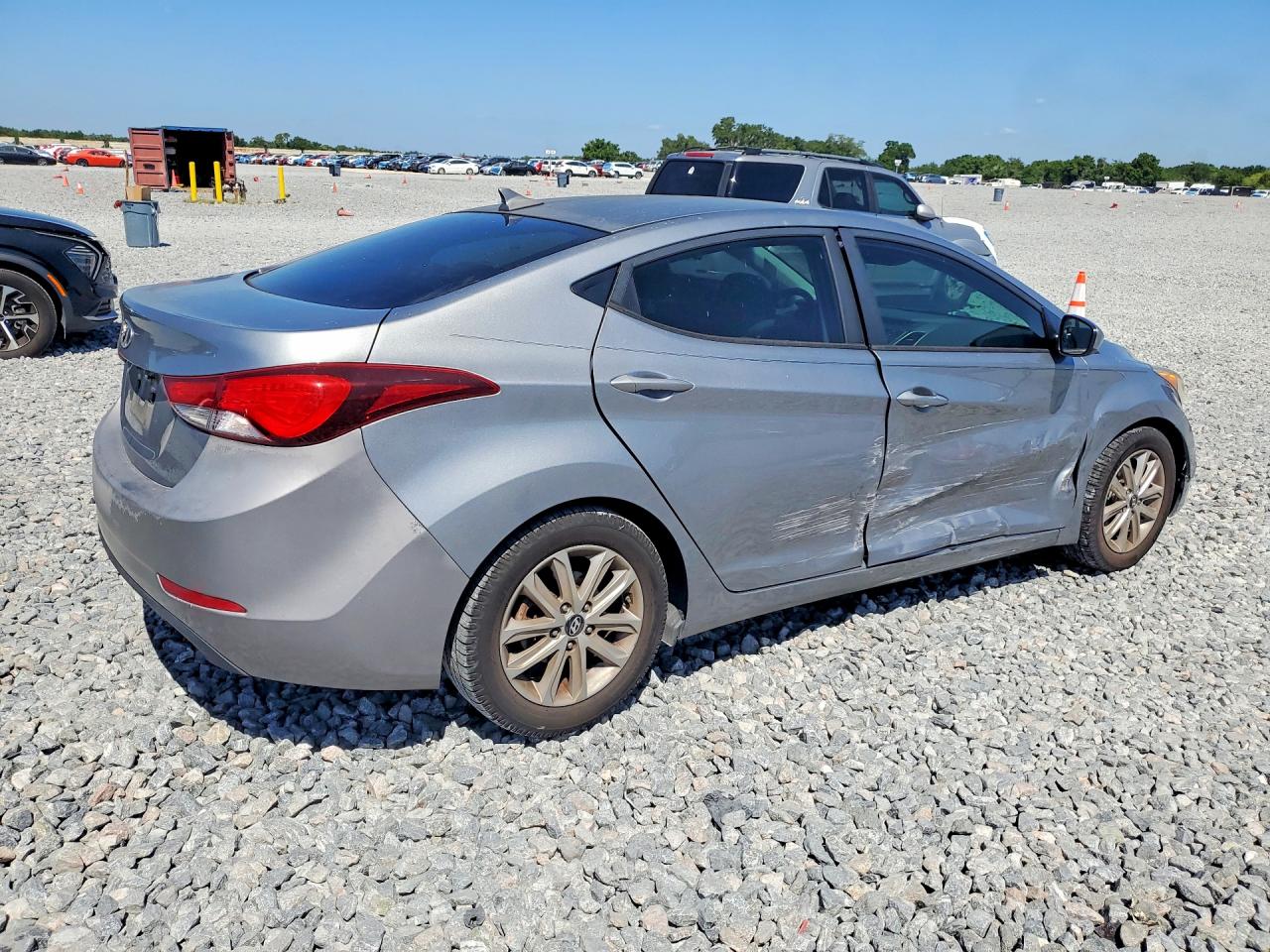 2015 HYUNDAI ELANTRA SE photo 3
