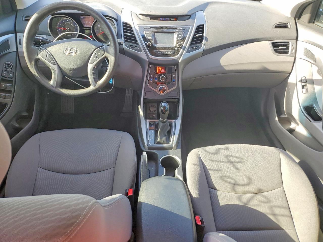 2015 HYUNDAI ELANTRA SE photo 8