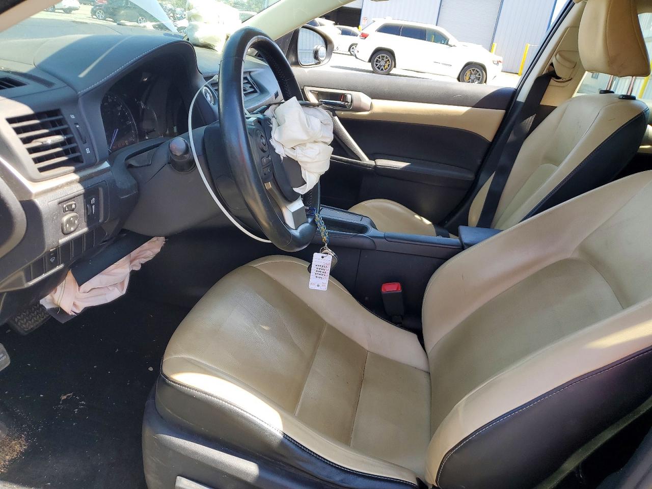 2014 LEXUS CT 200 photo 13