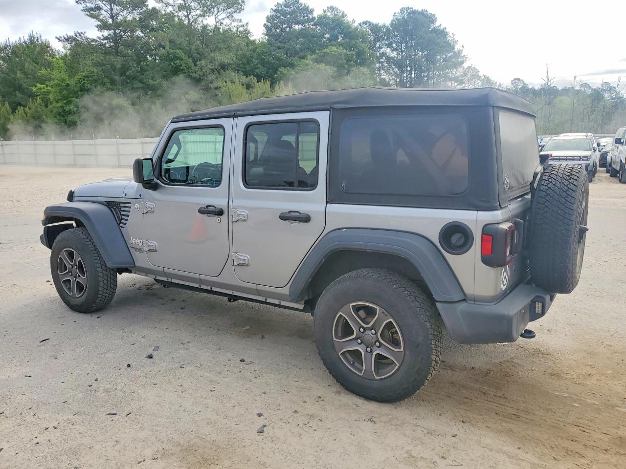 2018 JEEP WRANGLER UNLIMITED SPORT photo 3