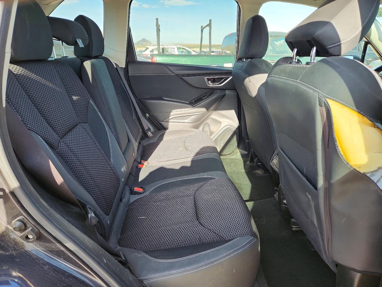2019 SUBARU FORESTER PREMIUM photo 19