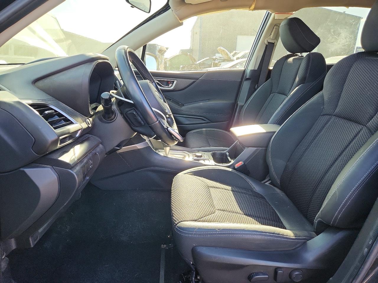 2019 SUBARU FORESTER PREMIUM photo 13