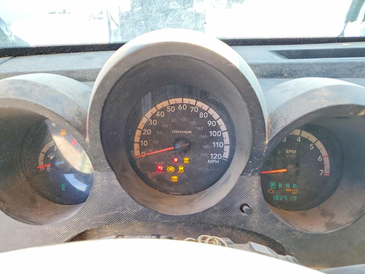 2007 DODGE NITRO SXT photo 25