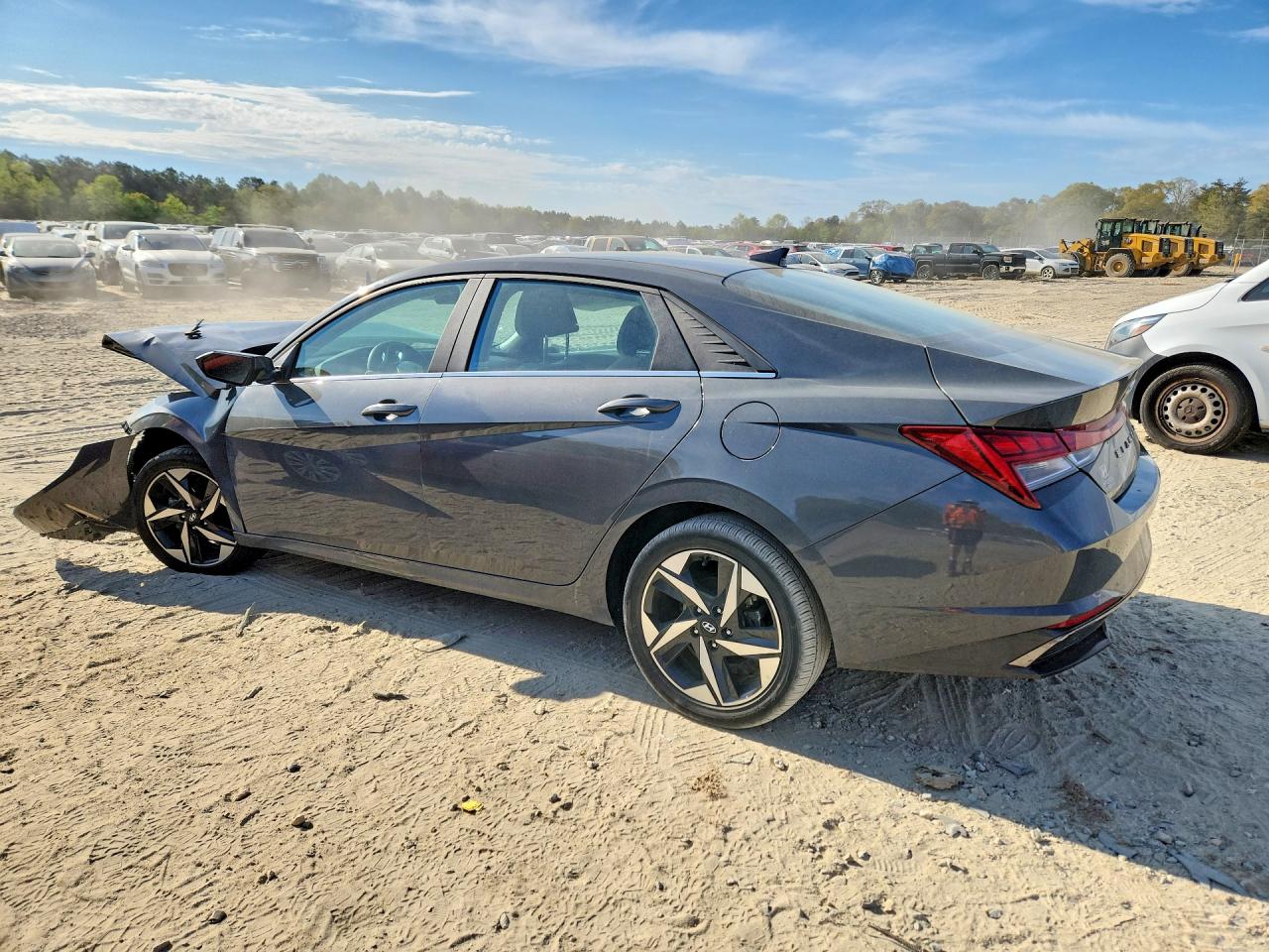 2023 HYUNDAI ELANTRA LIMITED photo 3