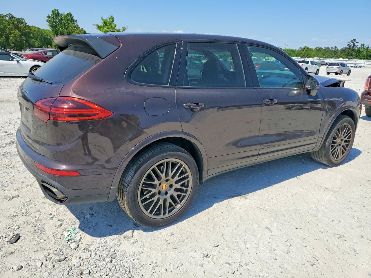 2018 PORSCHE CAYENNE photo 5