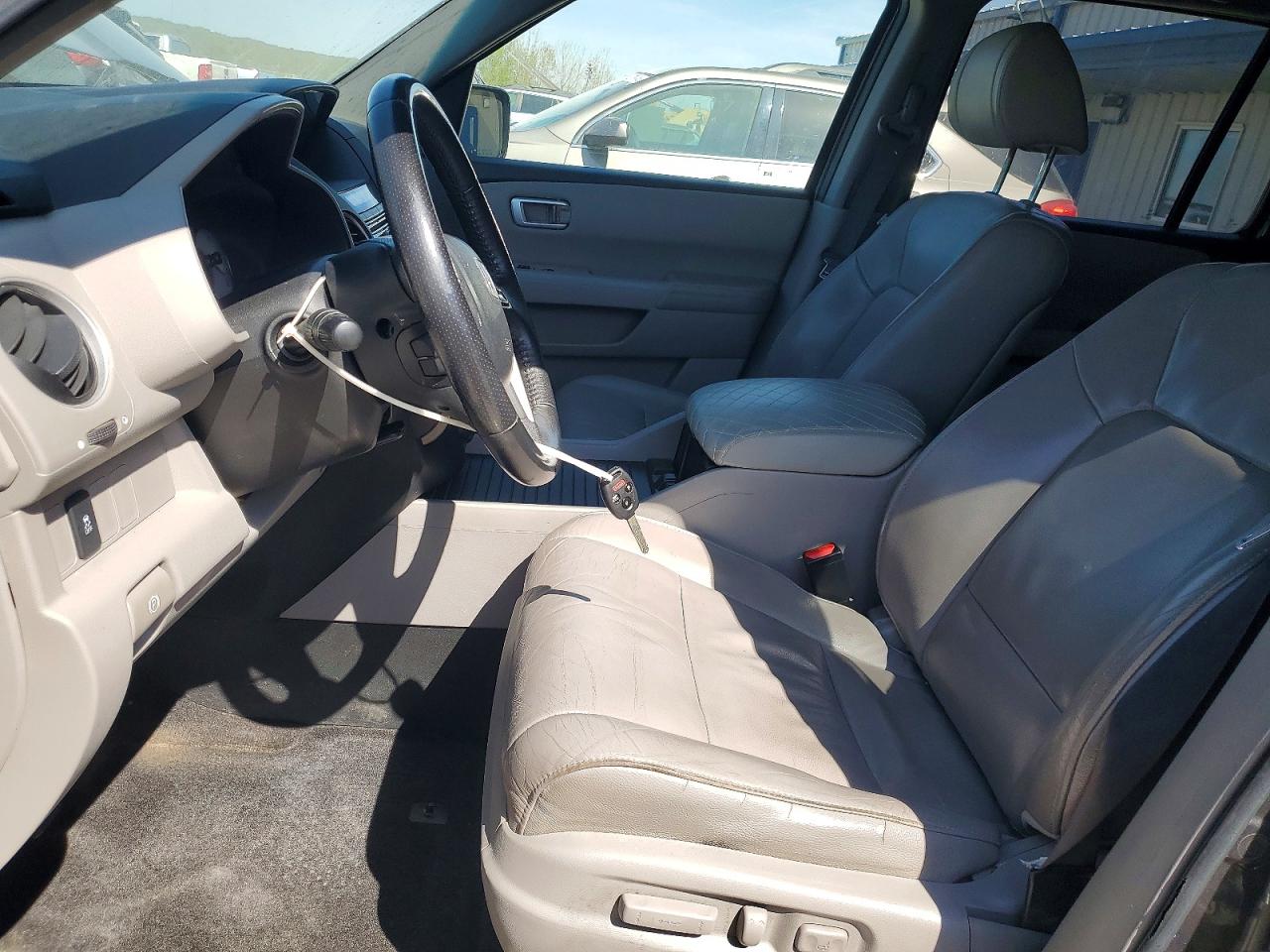 2012 HONDA PILOT EXL photo 13