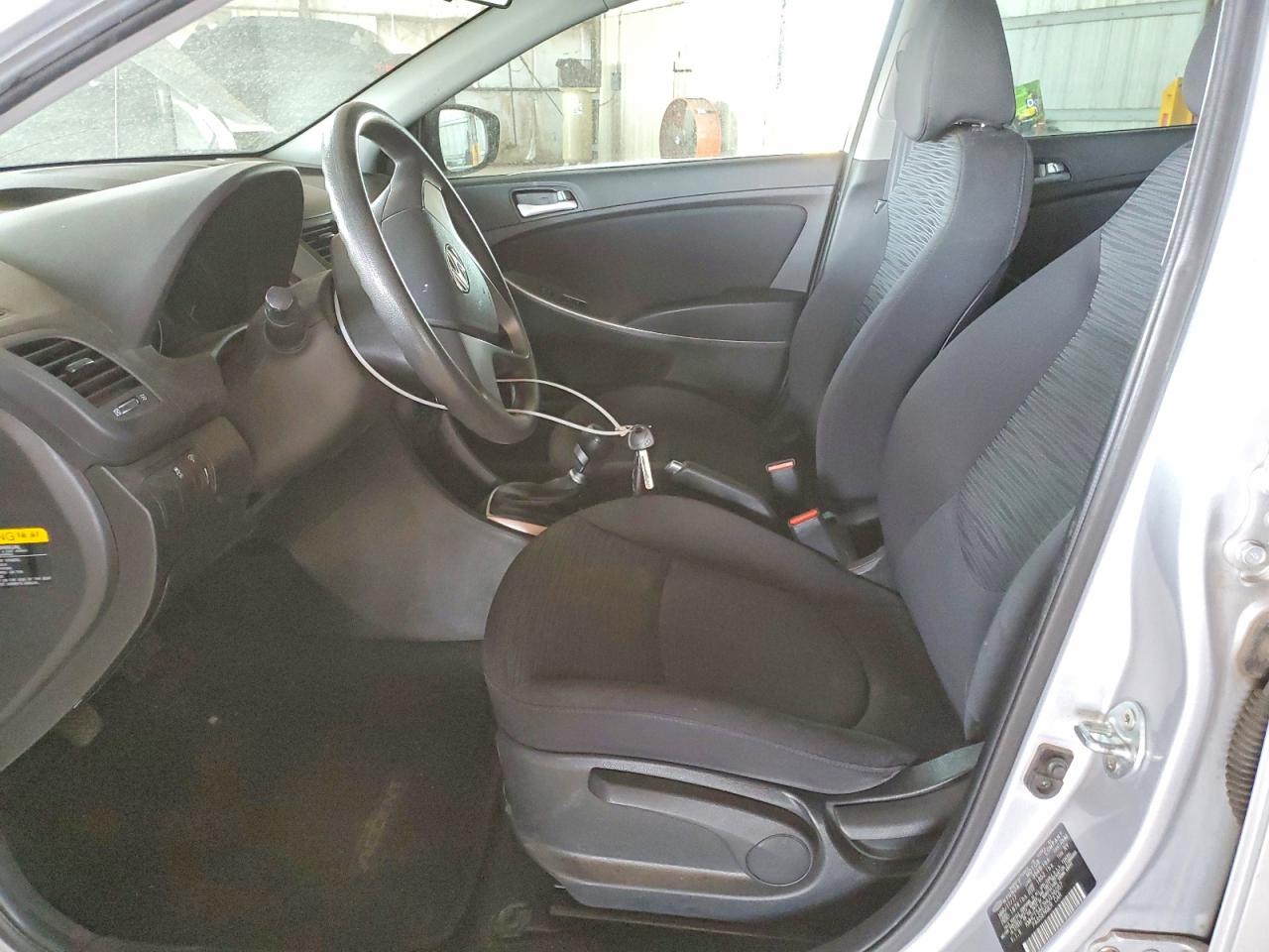 2017 HYUNDAI ACCENT SE photo 7