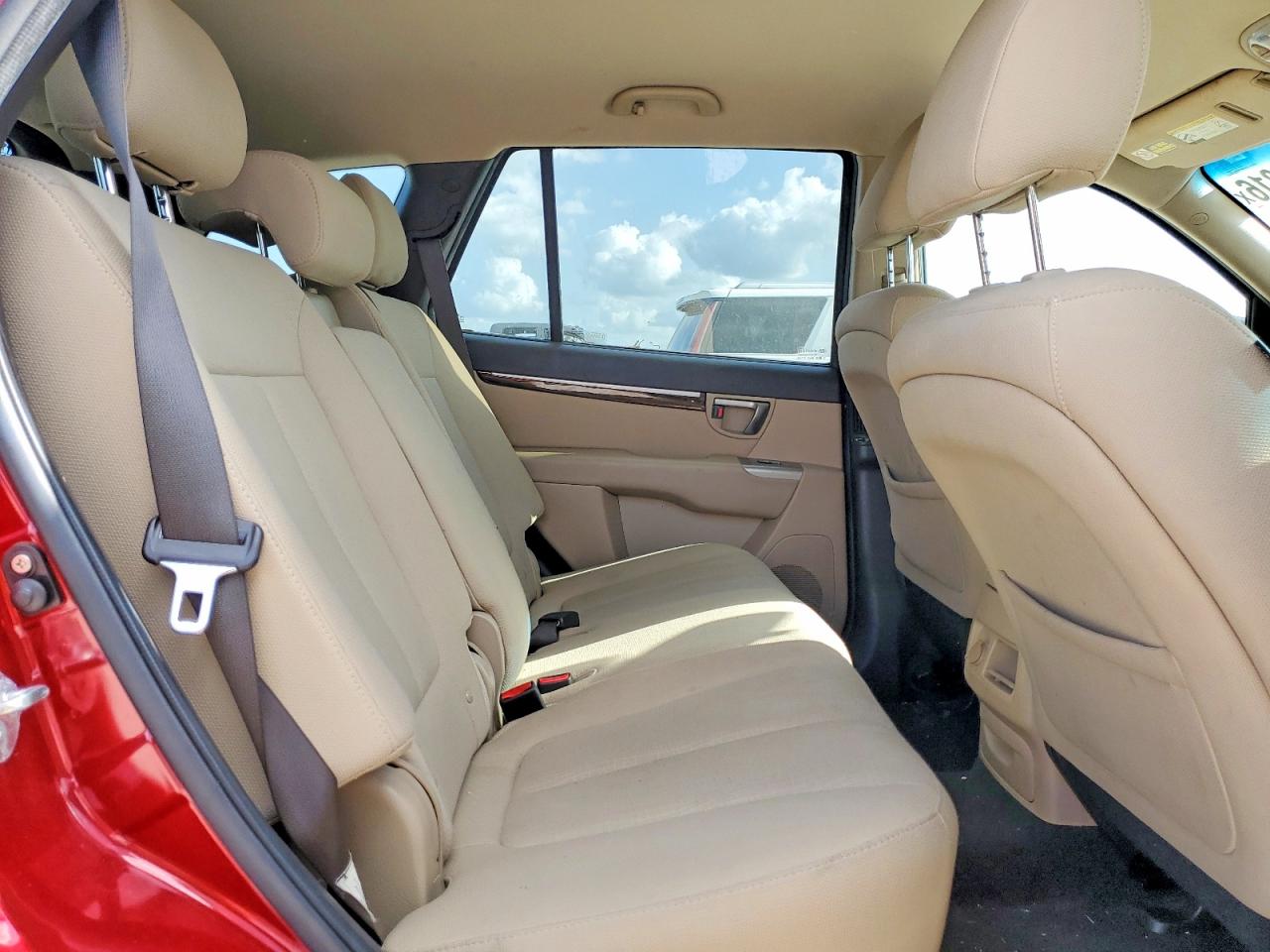 2011 HYUNDAI SANTA FE GLS photo 21