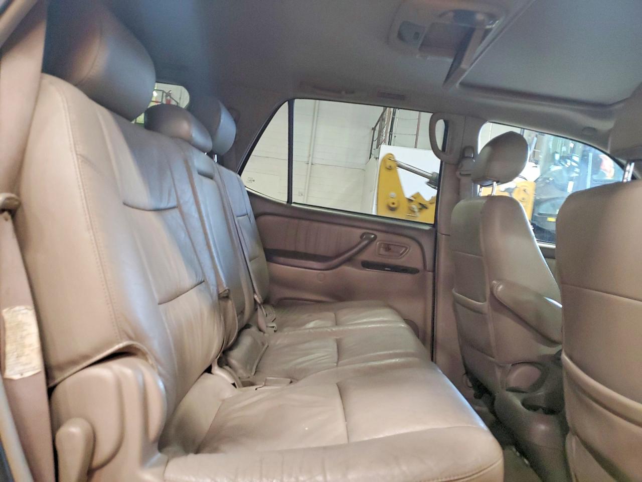 2005 TOYOTA SEQUOIA LIMITED photo 21