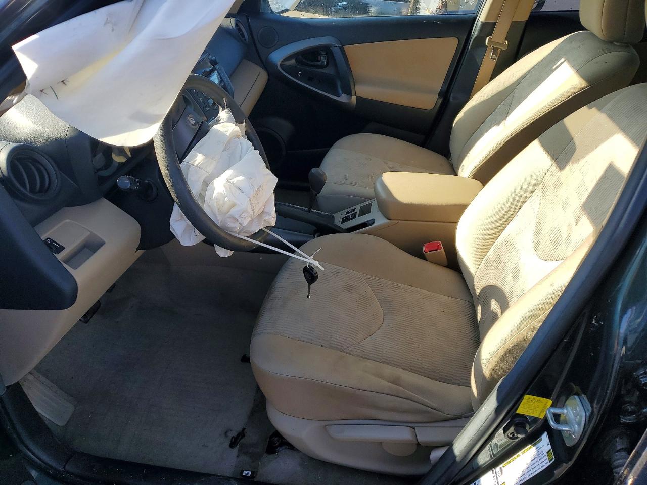 2011 TOYOTA RAV4 BASE photo 19