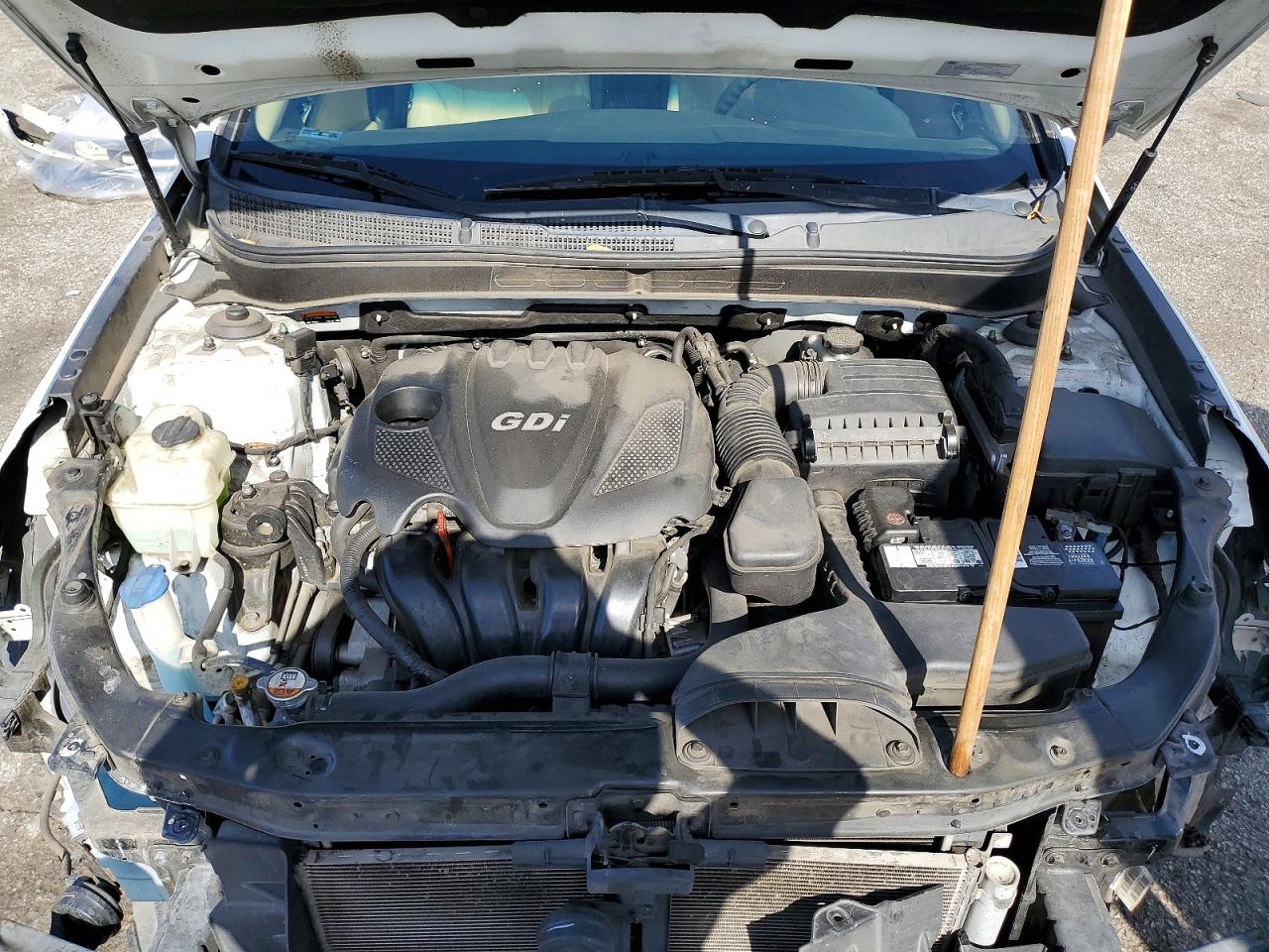 2014 HYUNDAI SONATA GLS photo 31