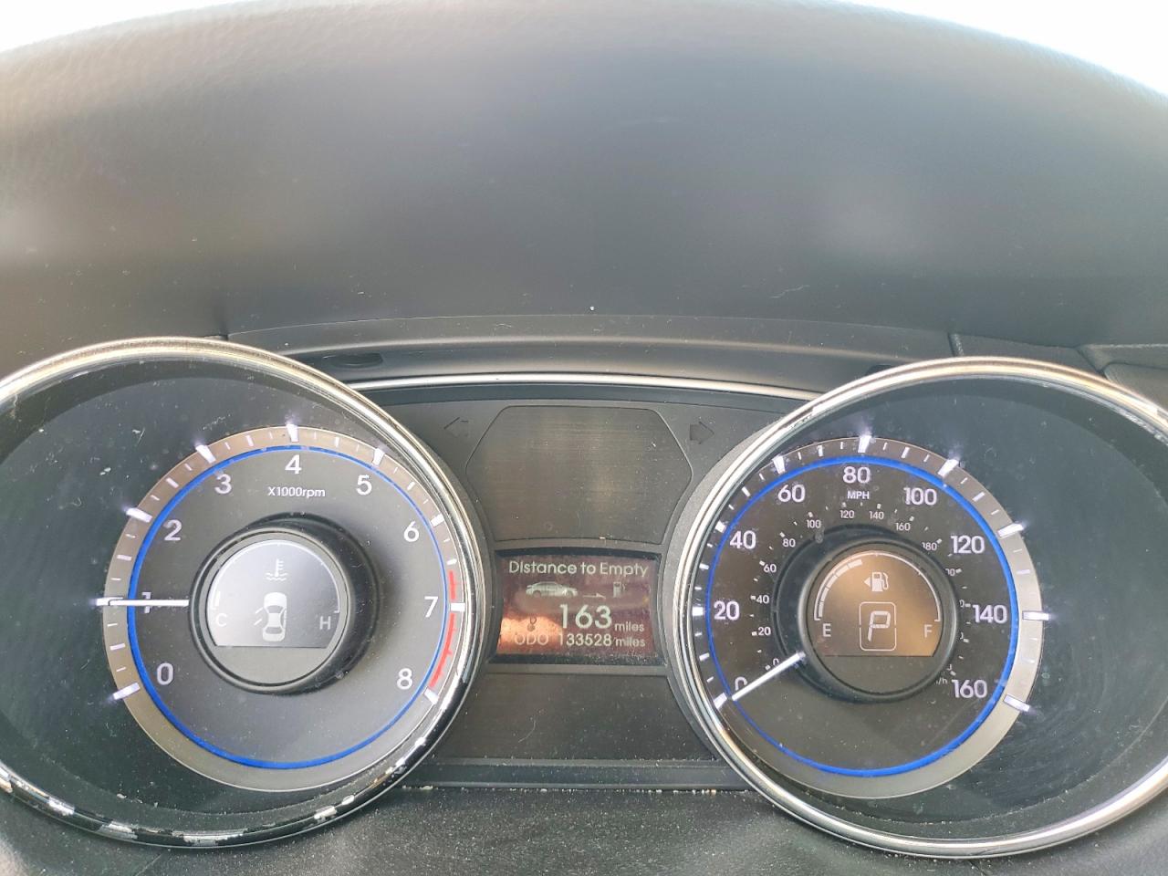 2014 HYUNDAI SONATA GLS photo 25