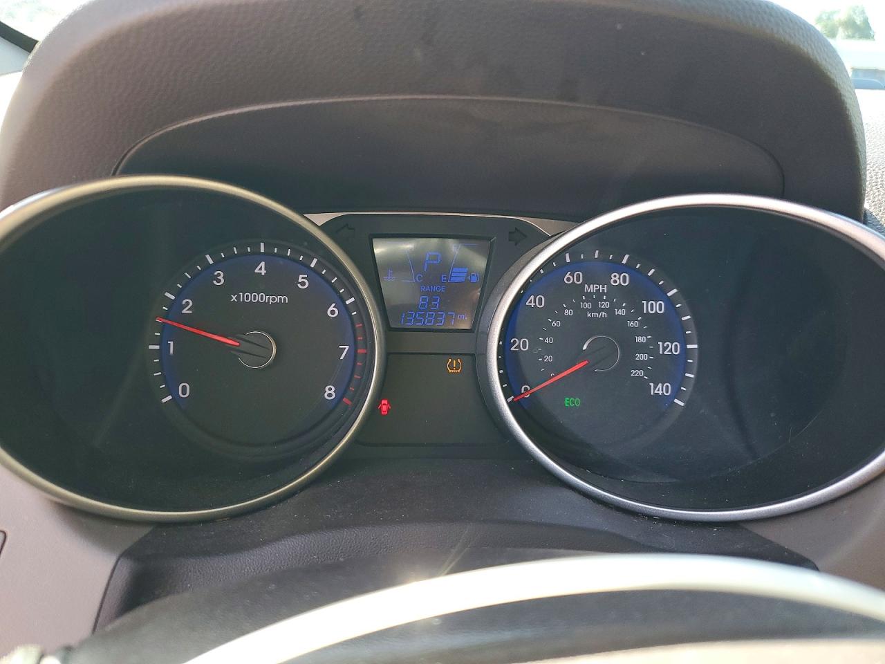 2015 HYUNDAI TUCSON GLS photo 25