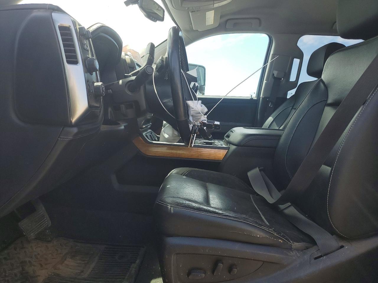 2019 CHEVROLET SILVERADO K3500 LTZ photo 13