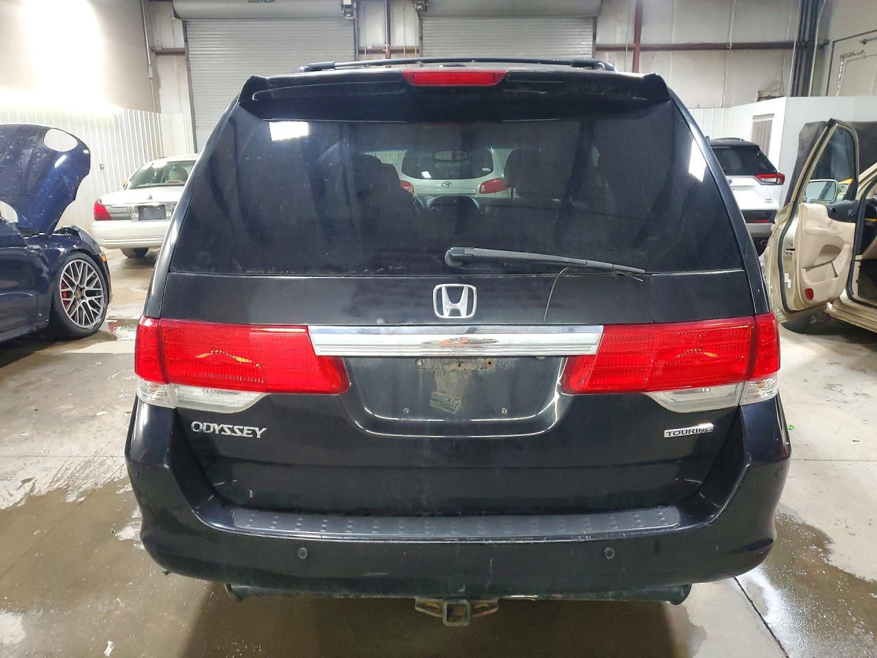 2010 HONDA ODYSSEY TOURING photo 11