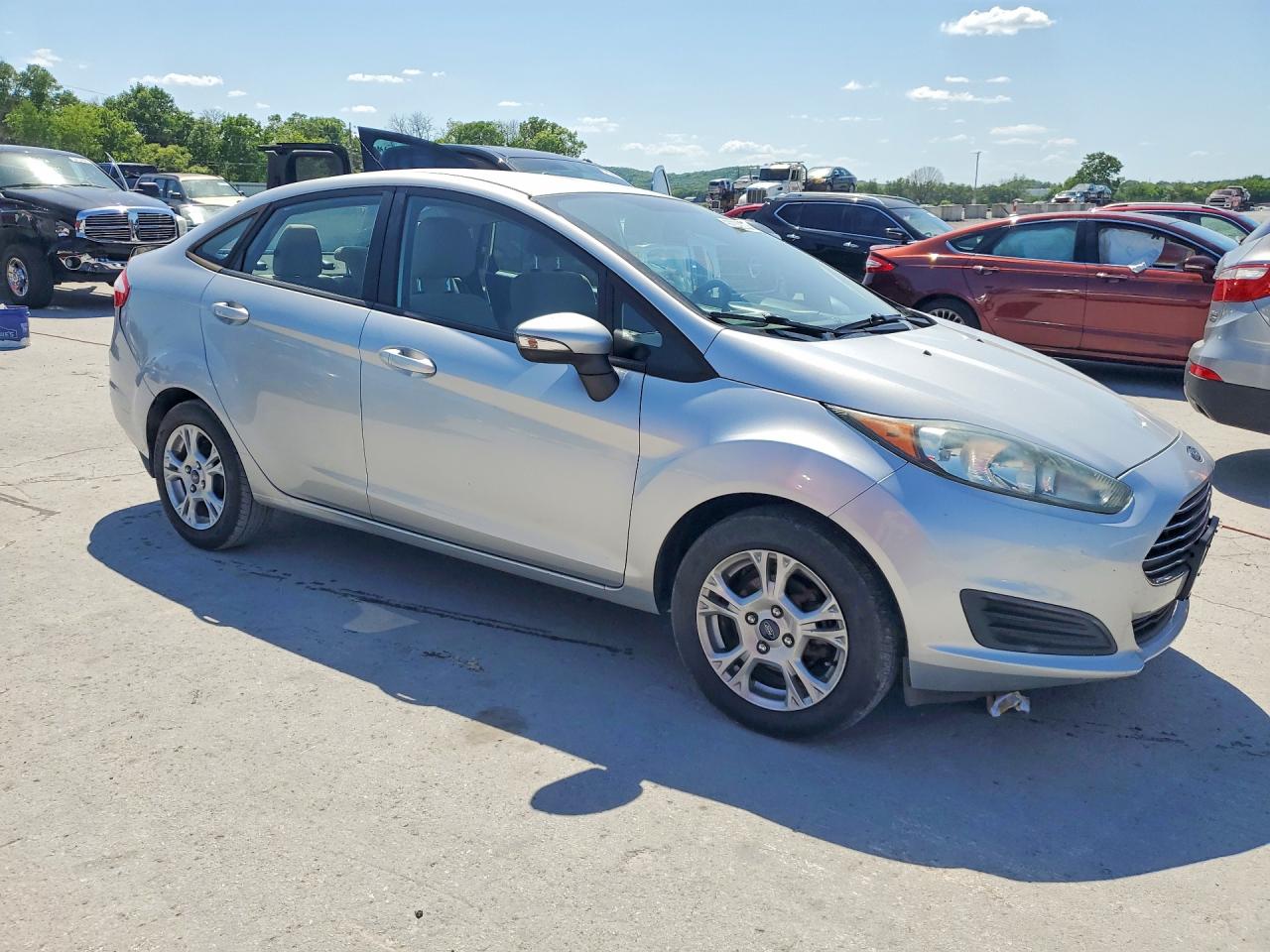 2015 FORD FIESTA SE photo 7
