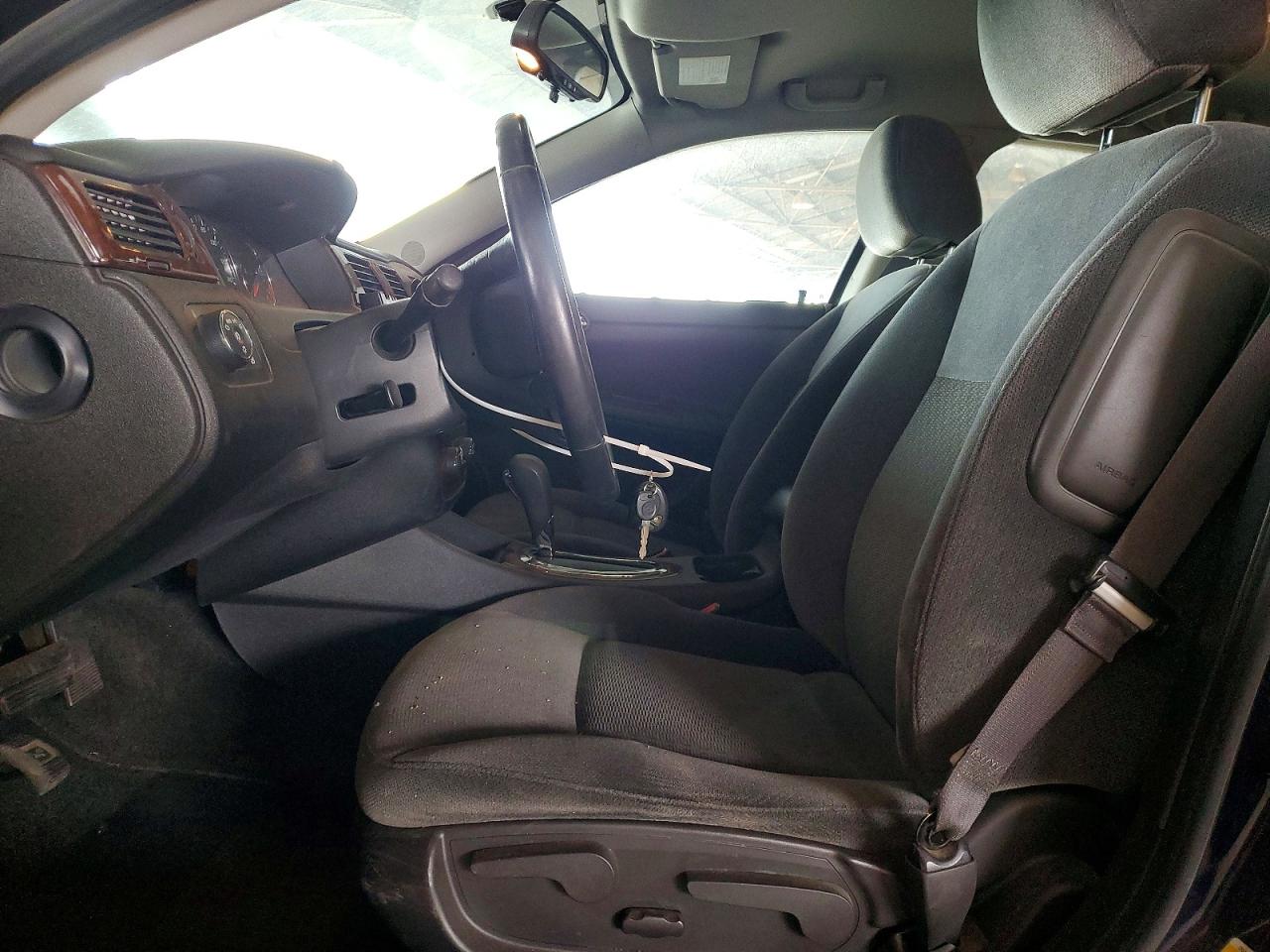 2011 CHEVROLET IMPALA LT photo 13