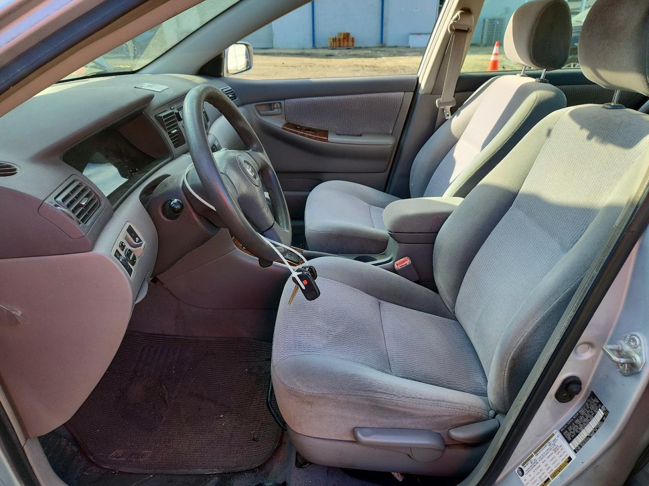 2006 TOYOTA COROLLA LE photo 13