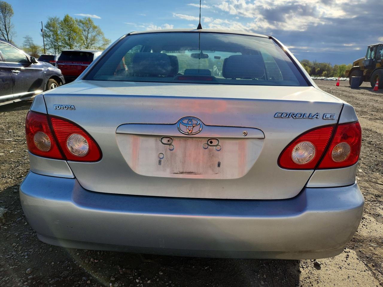 2006 TOYOTA COROLLA LE photo 11