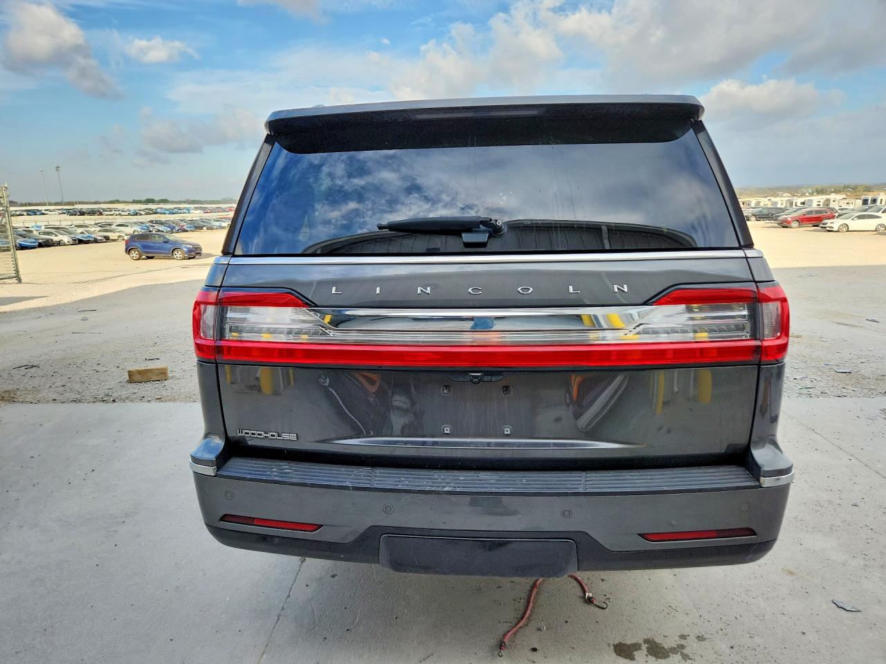 2018 LINCOLN NAVIGATOR L RESERVE photo 11