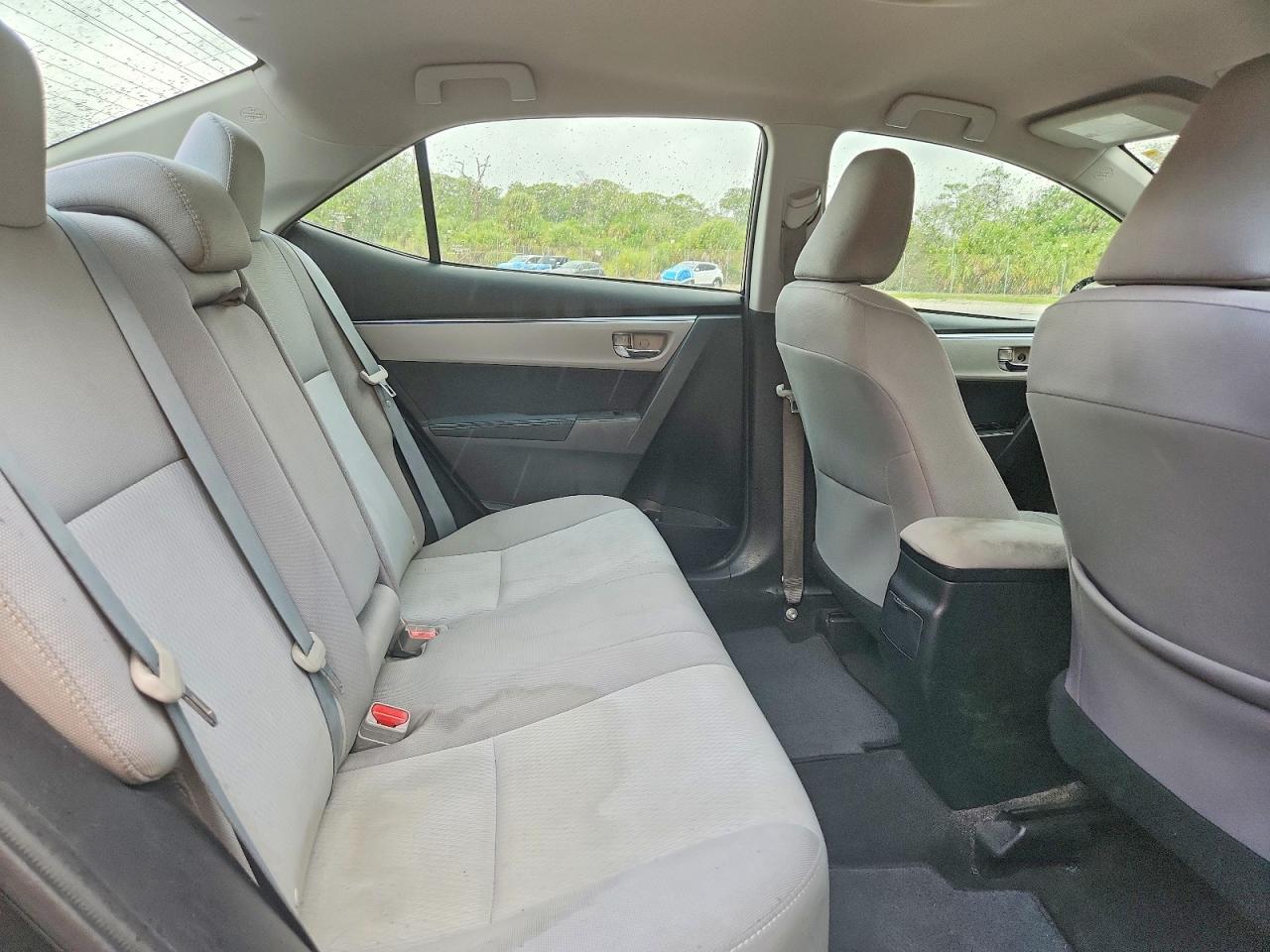 2016 TOYOTA COROLLA LE photo 28