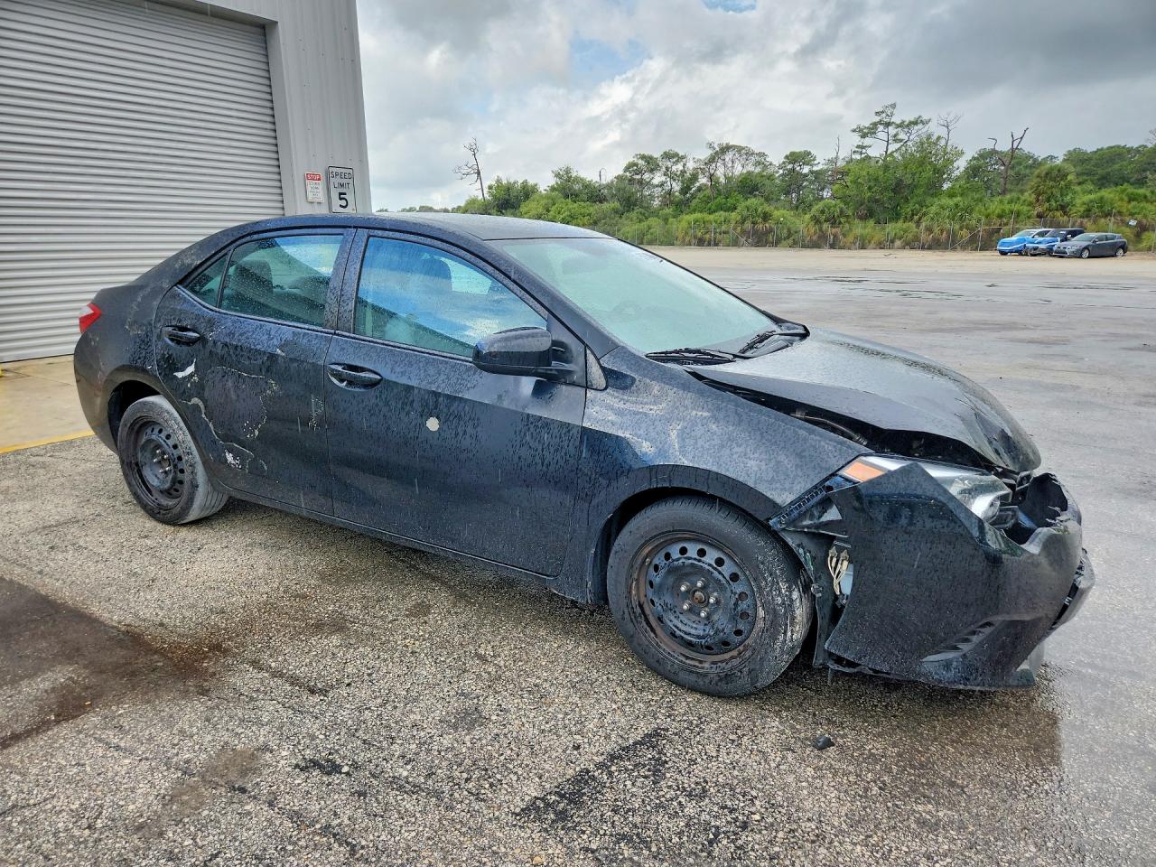 2016 TOYOTA COROLLA LE photo 10