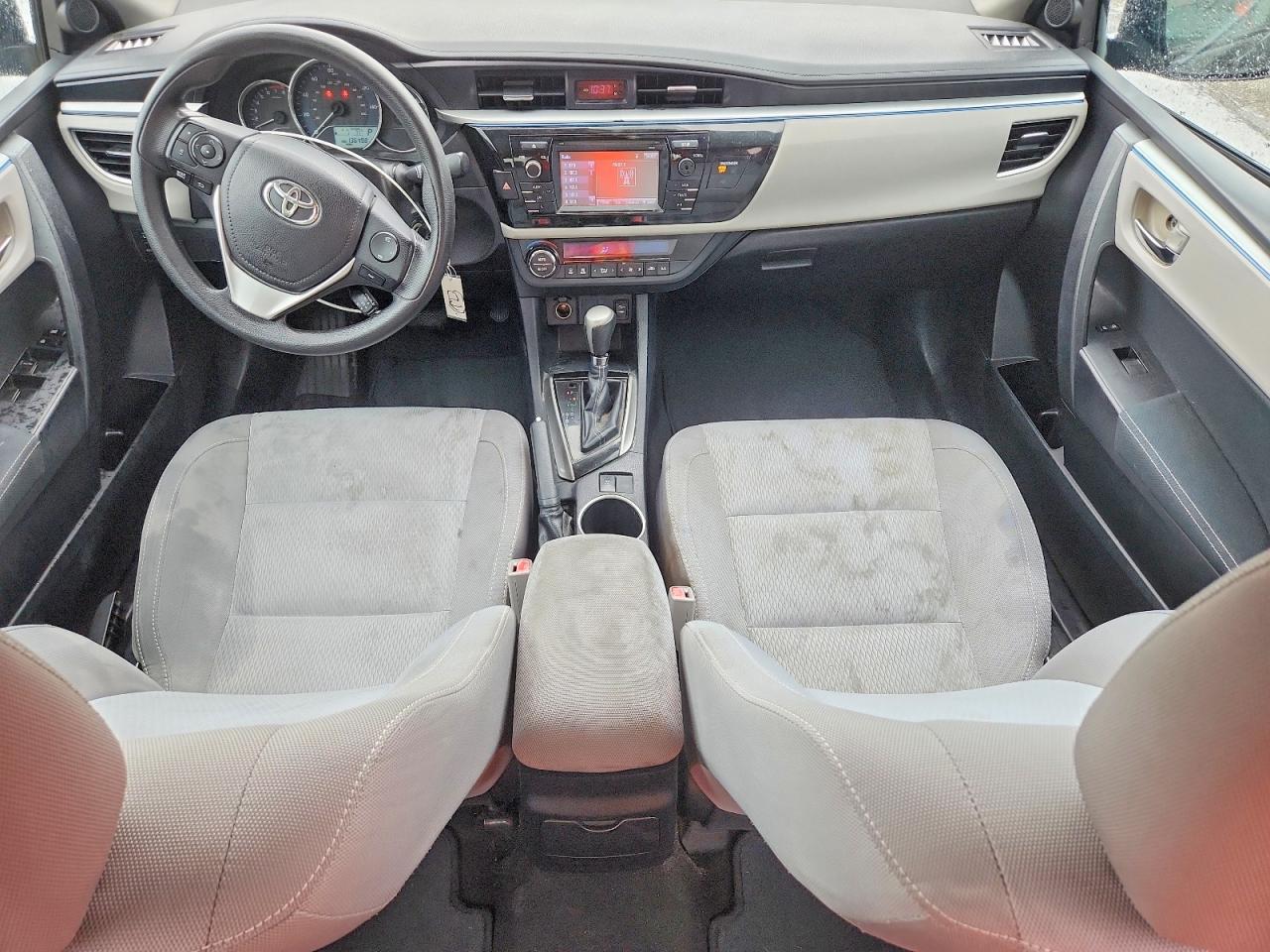 2016 TOYOTA COROLLA LE photo 22