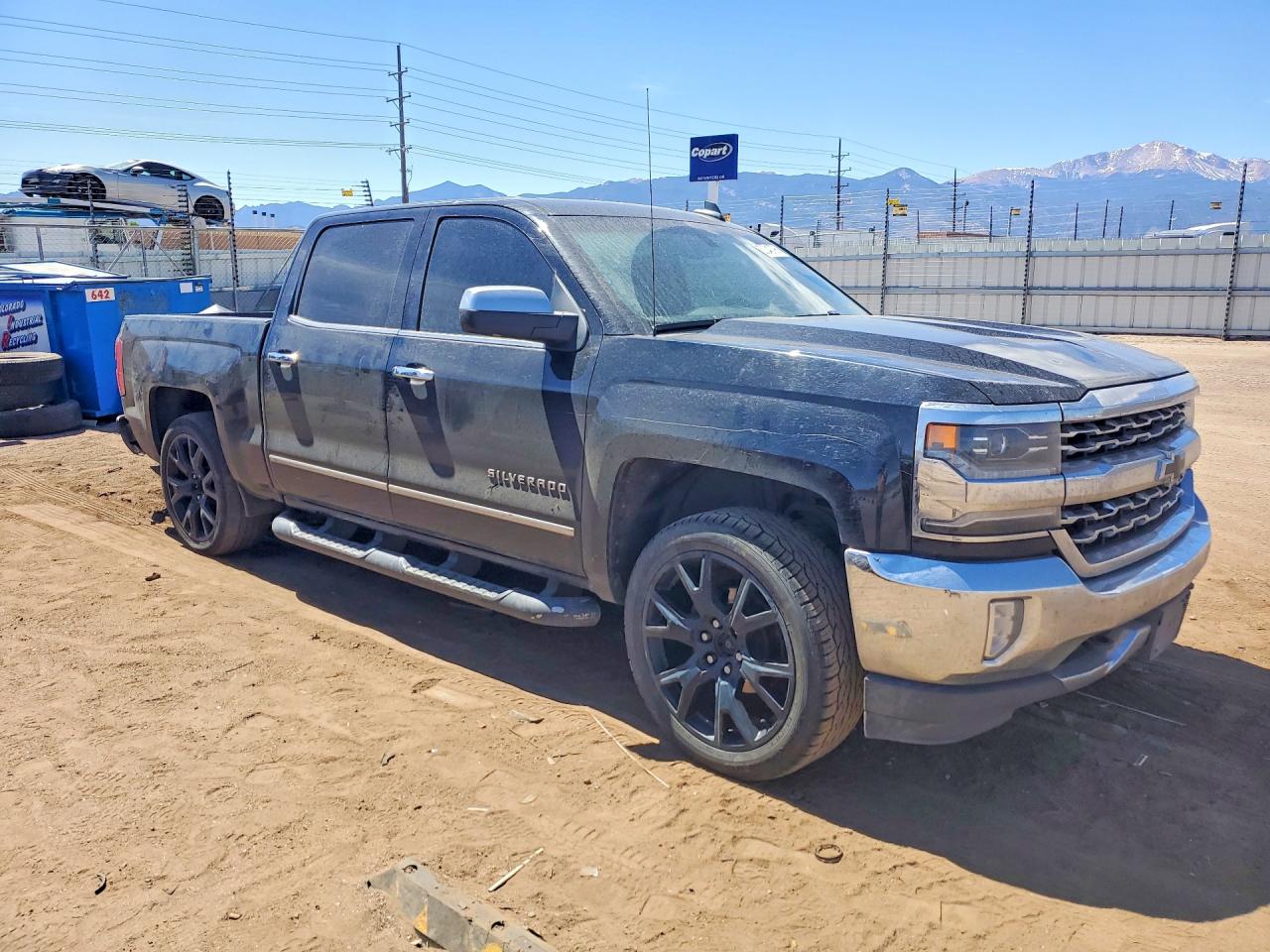 2017 CHEVROLET SILVERADO K1500 LTZ photo 4