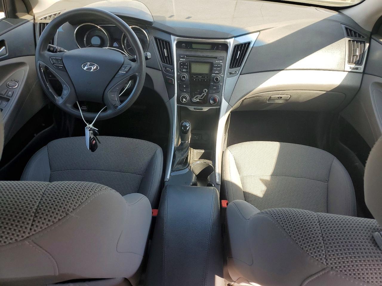 2011 HYUNDAI SONATA GLS photo 15