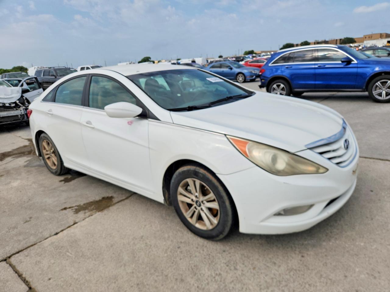 2013 HYUNDAI SONATA GLS photo 4