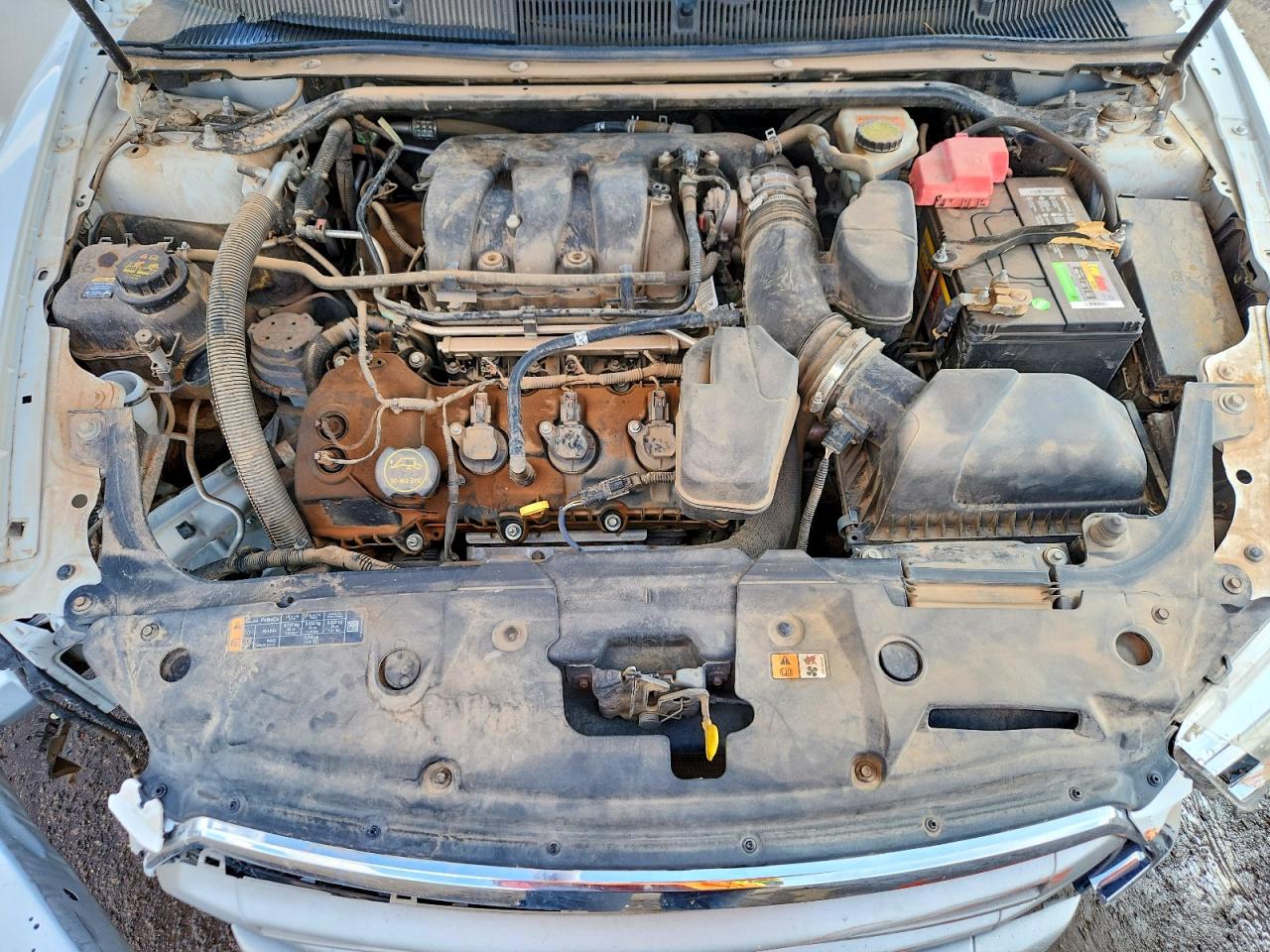 2014 FORD TAURUS SEL photo 31